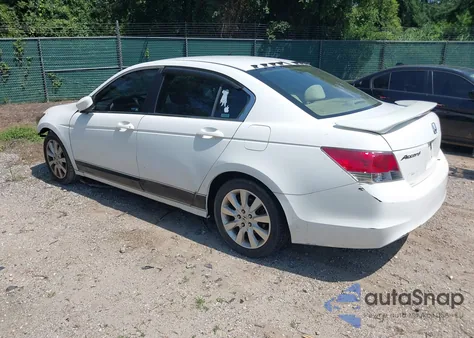2010 Honda Accord 2.4 Lx z USA, uszkodzony, nr VIN 1HGCP2F3XAA175858